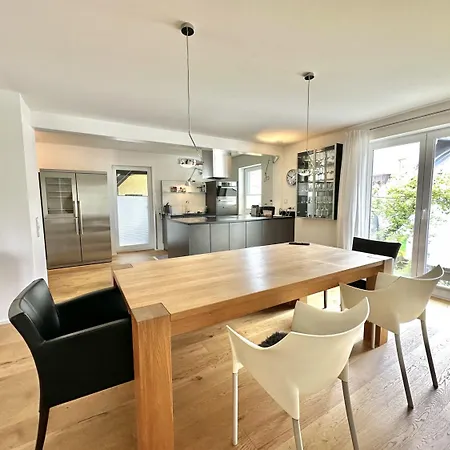 Finest Ottilienhof, Sauna, 200m From Lift By In One Appartement Zell am See